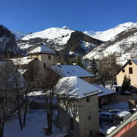 4 Pieces Pour 6 Personnes, 4*, Exposition Sud-ouest, Valloire, Proche Telecabine Et Commerces - Fr-1-263-362 Valloire