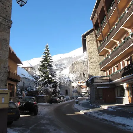 Apartment 4 Pieces Pour 6 Personnes, 4*, Exposition Sud-ouest, Valloire, Proche Telecabine Et Commerces - Fr-1-263-362 Valloire