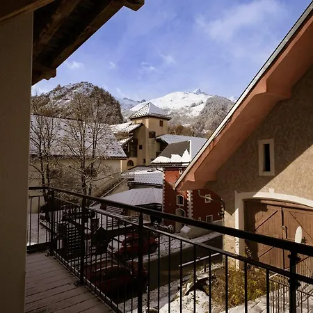 Apartment 4 Pieces Pour 6 Personnes, 4*, Exposition Sud-ouest, Valloire, Proche Telecabine Et Commerces - Fr-1-263-362