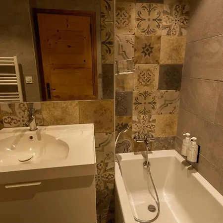 Appartement Valloire, 4 Pièces, 6 Personnes - Fr-1-263-362 *