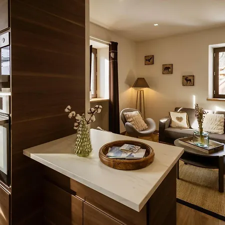 4 Pieces Pour 6 Personnes, 4*, Exposition Sud-ouest, Valloire, Proche Telecabine Et Commerces - Fr-1-263-362 Apartment